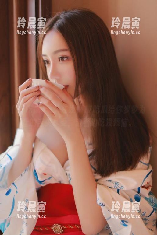 17吃瓜 永久在线,17吃瓜给你步步为营的舌尖享受,边看边吃没烦恼。