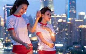 www..51苹果版发布了，居然给我的小猫兴奋得不行！