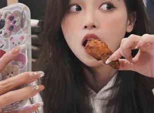 在线追剧，51cg吃瓜教你如何“喝”到最后的淳朴！
