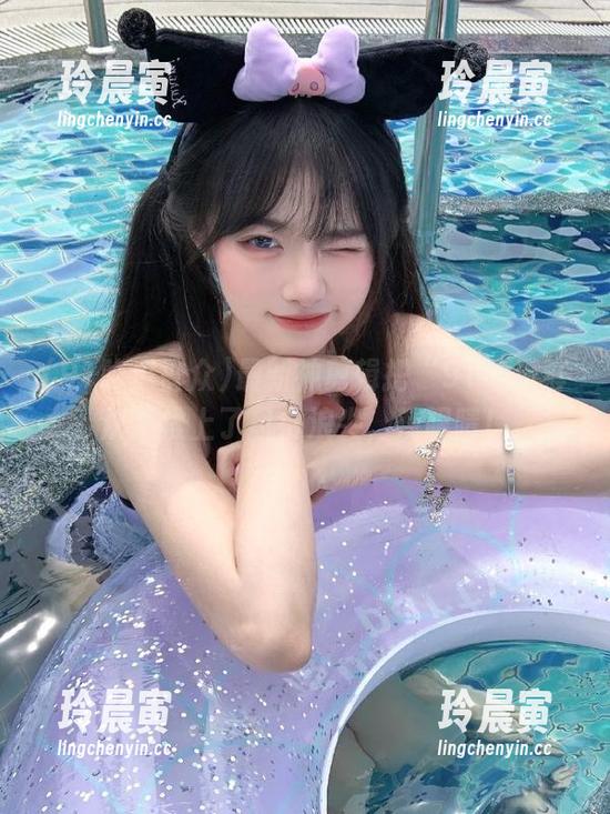 91吃瓜群众 最新神剪辑把“91吃瓜群众”推上了风口浪尖,辣眼睛!