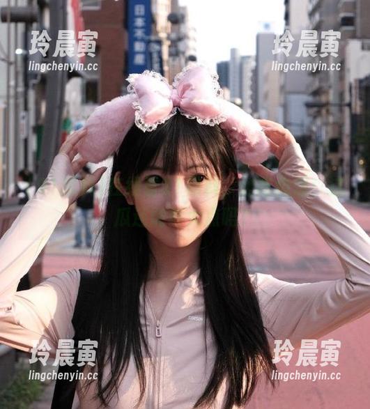 91黑料 在线看91黑料,边吃边想:这瓜还能再大点吗?