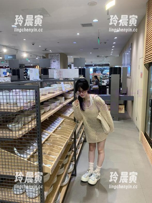 998.su 打开998.su传送门,黑料一览无余,真想大喊‘我也有历史!’