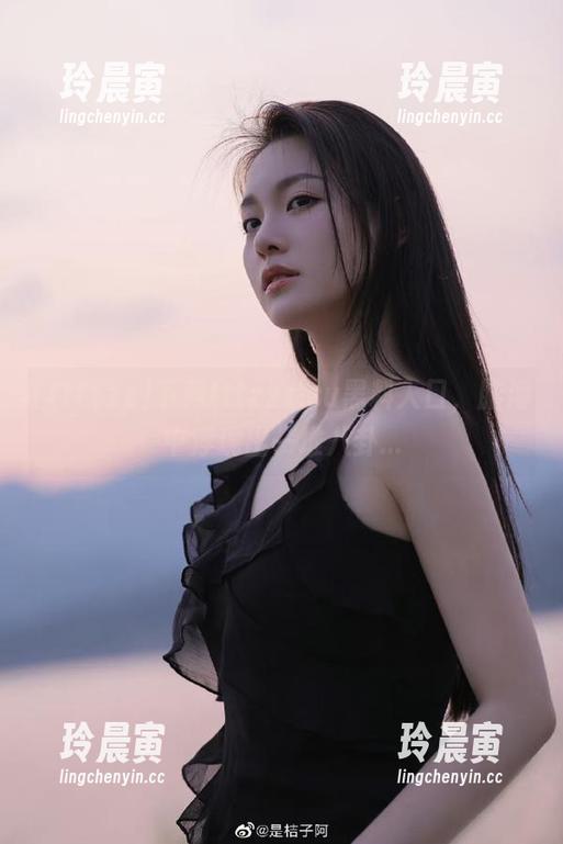 tttzzz 下载tttzzz.su黑料入口,脑海中浮现出一堆八卦...