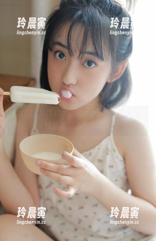 tttzzz.suapp揭开黑料入口，好像找到了新玩具！