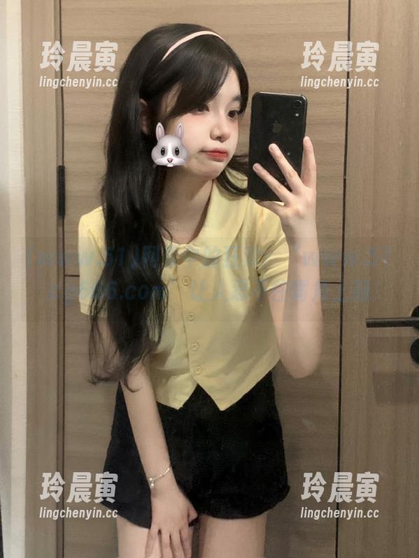 www.51 网页中的狂欢:‘www.51cg666.com’让人忍不住嘴角上扬