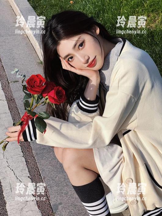 www51 What?“www51”app里的动态,我都快被好友赋予的苦恼搞晕了!