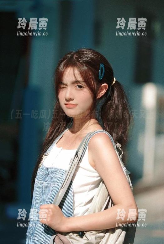 五一吃瓜 五一吃瓜发布:娜娜今天又上演“无意识的秀”了!
