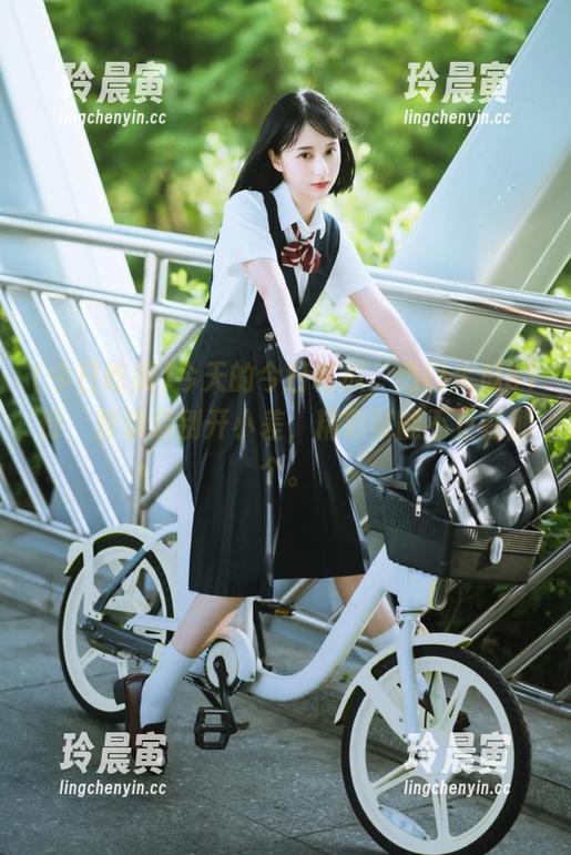 今日吃瓜 今天的今日吃瓜,热门大瓜51份,登录后别开小差,精彩可能不止在那个。