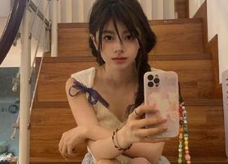 即刻暴露！ios上的免费吃瓜网站，看完我真想给评论区编剧打电话！