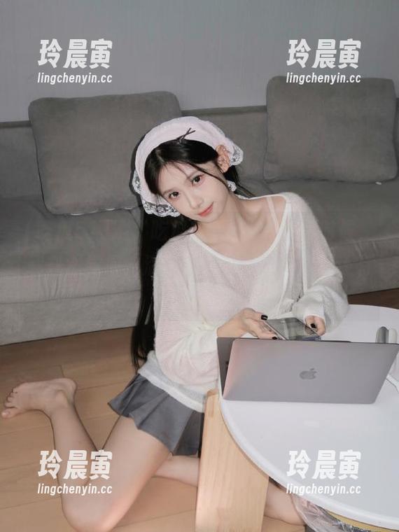 吃瓜51 刷“吃瓜51cc”app的时候,我忽然觉得生活那么好玩,除了八卦还有些...