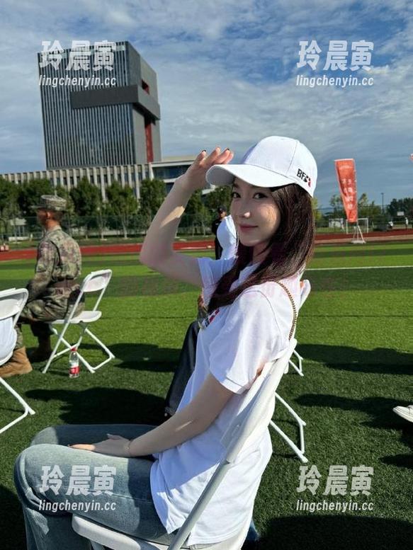 吃瓜网 吃瓜的姿势:慢慢看“吃瓜网t7wcc”的视频,感受这份趣味性!