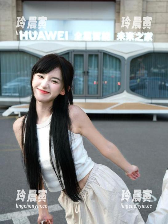 吃瓜网 只需轻松一滑,吃瓜网t7wcc的入口像送你进了热搜的舞台!