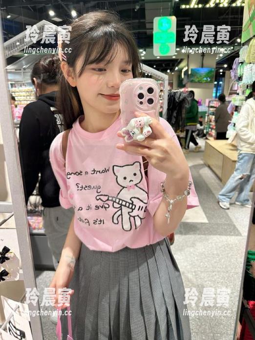 吃瓜网址 看吧!吃瓜网址最新线路的黑料居然能引发无数联想,太绝了!