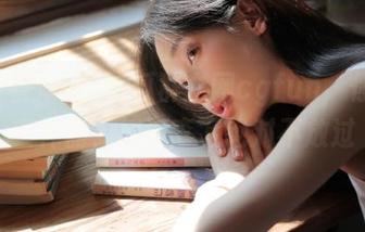 吃瓜群众网cgfun，你的破案神器，瓜田李下绝对不放过