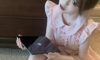 网红们的新动作，在线吃瓜的网址上一个接一个，被熏得我反想回去练习瑜伽。