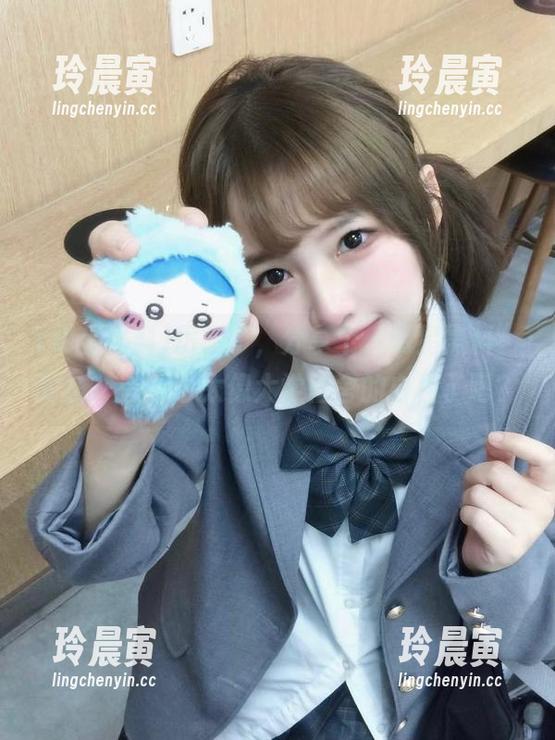 厉害了，分享个“明星黑料”网站，这UI也太像大学宿舍的白板了吧？