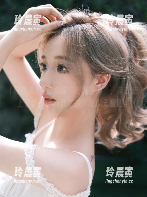 网曝黑料 安卓版“网曝黑料”,带我走上了奇妙的八卦之路,吃瓜无极限!