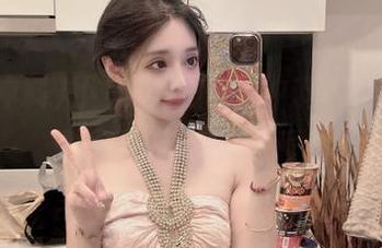 小小鱼在黑哥冲料的魔毯上，永久又迷幻的旅程！