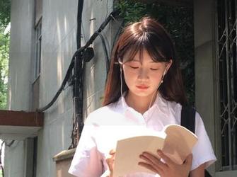 下载“黑料不打烊”，直达你无聊生活的小确幸哦！