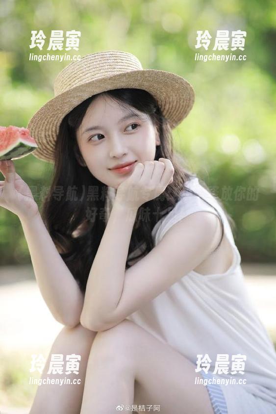 黑料导航专属：永久释放你的好奇，瓜味十足！