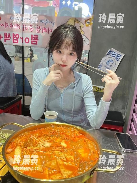 黑料正能量 最新动态,黑料正能量和index.php在线正进行着一场看不见的争斗...