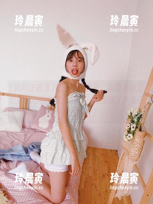 唯一可怜的是，我用黑料正能量app的首页so导航，结果进了个兔子洞，真是迷路了！