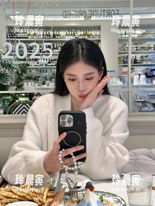 黑料社的资源越来越多，今天又抽中了什么新鲜玩意儿？