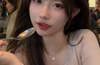 哎呀妈呀，黑料社苹果版今日黑料，瓜这口真香！